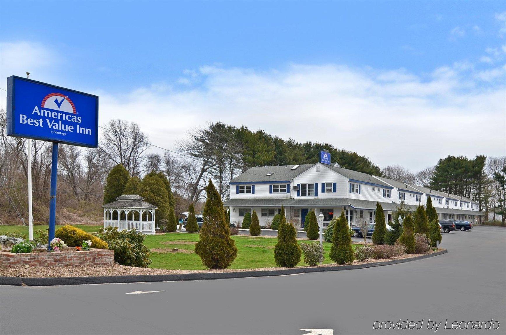 Americas Best Value Inn Stonington Mystic Exteriör bild